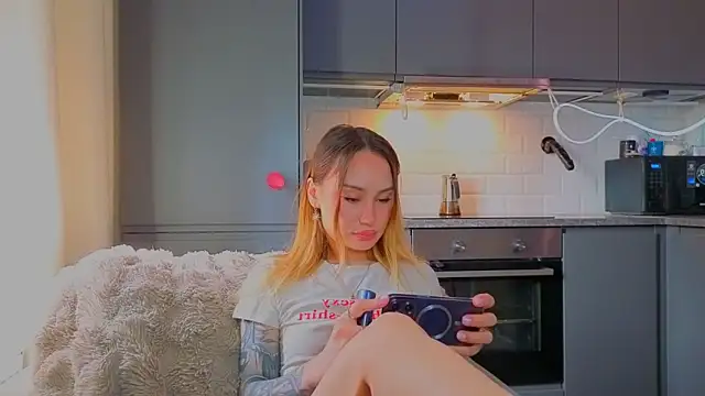 baobei03 online show from May 9, 2026, 12:41 pm