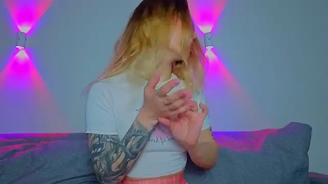 Snapshot of baobei03 chatting on April 4, 2026, 4:52 am baobei03 online show from April 4, 2026, 4:52 am