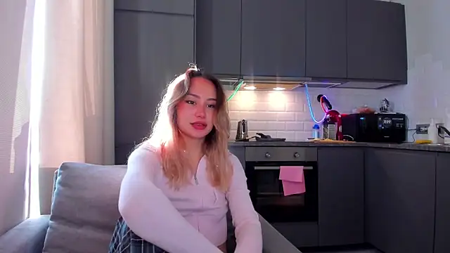 baobei03 online show from October 17, 2025, 9:12 am