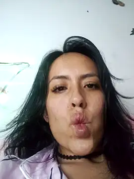 Queen Ashly online show from November 10, 2025, 5:01 am