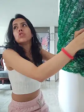 Queen Ashly online show from November 30, 2025, 8:20 pm