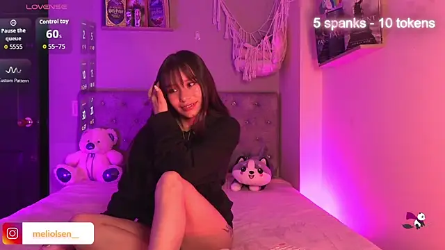 Snapshot of Alisha_Olsen_ chatting on March 19, 2026, 4:45 am Alisha Olsen online show from March 19, 2026, 4:45 am