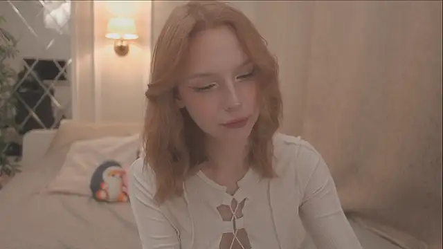 Snapshot of claire_bennett chatting on October 8, 2025, 3:30 am claire bennett online show from October 8, 2025, 3:30 am