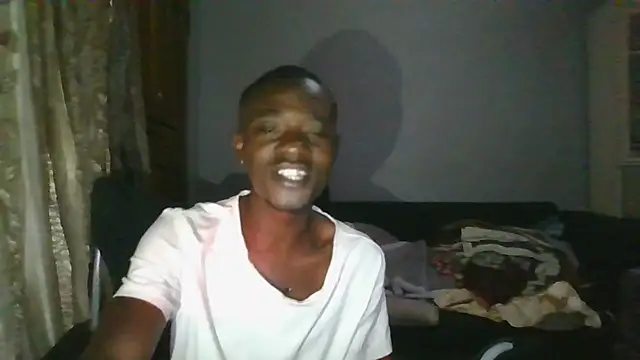 Snapshot of Nykho17 chatting on February 9, 2026, 12:41 am Nykho17 online show from February 9, 2026, 12:41 am