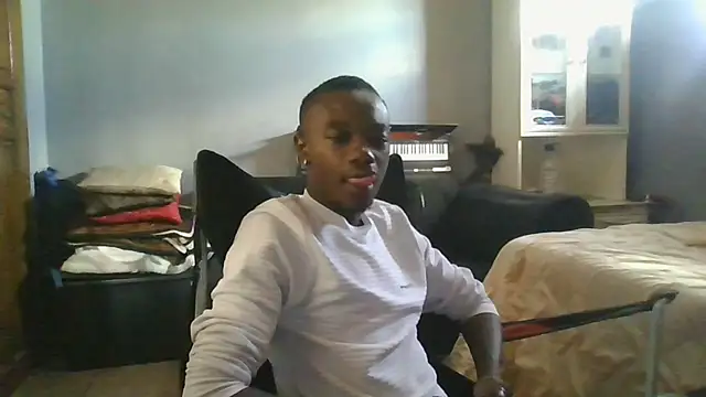 Snapshot of Nykho17 chatting on February 19, 2026, 10:56 am Nykho17 online show from February 19, 2026, 10:56 am