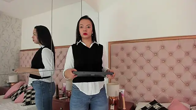 hillary chen online show from September 27, 2025, 11:49 am