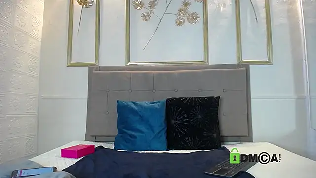 Snapshot of lia_harper_ chatting on October 2, 2025, 12:19 pm lia harper online show from October 2, 2025, 12:19 pm