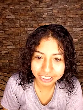 Snapshot of Syndel23 chatting on March 14, 2026, 12:11 pm Syndel23 online show from March 14, 2026, 12:11 pm