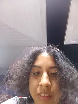 Snapshot of Syndel23 chatting on April 7, 2026, 11:50 pm Syndel23 online show from April 7, 2026, 11:50 pm