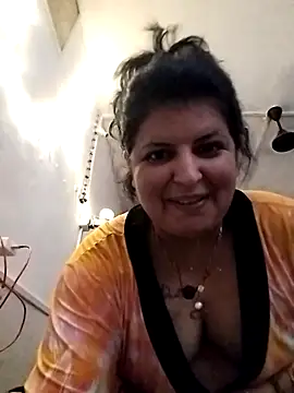 Snapshot of Jann_Riya333 chatting on December 4, 2025, 5:39 am Jann Riya333 online show from December 4, 2025, 5:39 am