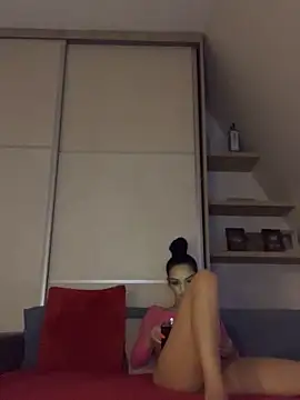 Enriko Aisah2025 online show from September 20, 2025, 4:45 pm