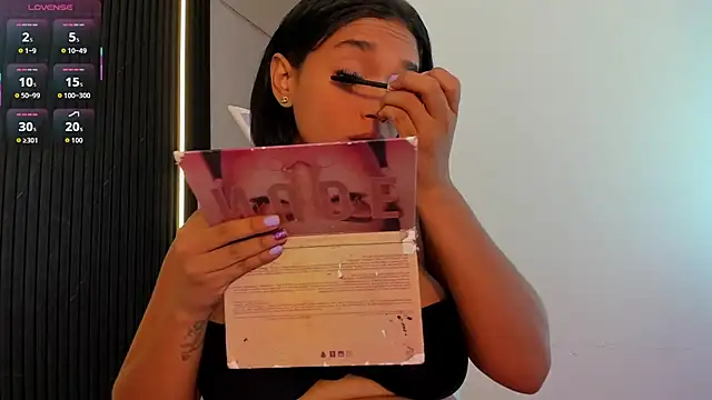 Gabrielaa Miller  online show from January 11, 2026, 7:21 pm