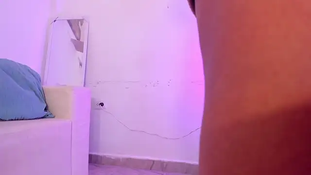 Gabrielaa Miller  online show from December 4, 2025, 7:24 pm