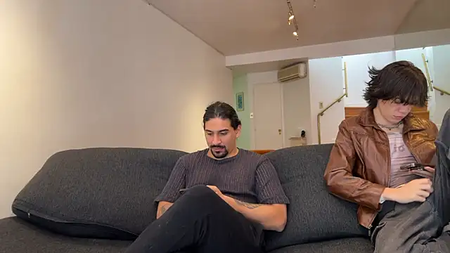 lenruy online show from April 5, 2026, 1:29 pm