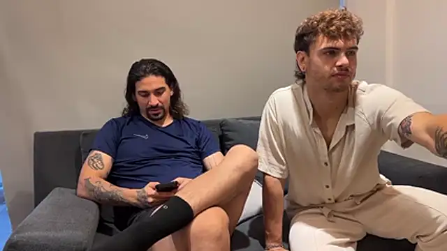 Snapshot of lenruy chatting on January 10, 2026, 10:27 pm lenruy online show from January 10, 2026, 10:27 pm