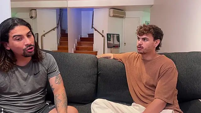 Snapshot of lenruy chatting on February 2, 2026, 12:42 am lenruy online show from February 2, 2026, 12:42 am