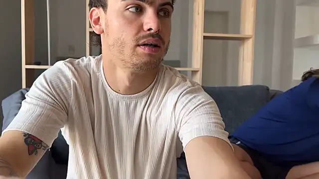 Snapshot of lenruy chatting on January 11, 2026, 5:42 pm lenruy online show from January 11, 2026, 5:42 pm