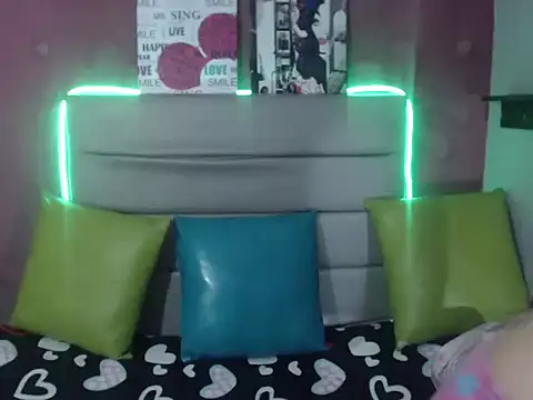 Cailing Zu online show from September 8, 2025, 7:24 pm