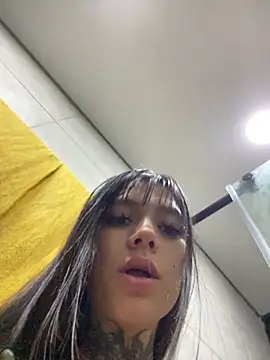 Miss-Jimena online show from October 29, 2025, 7:35 pm