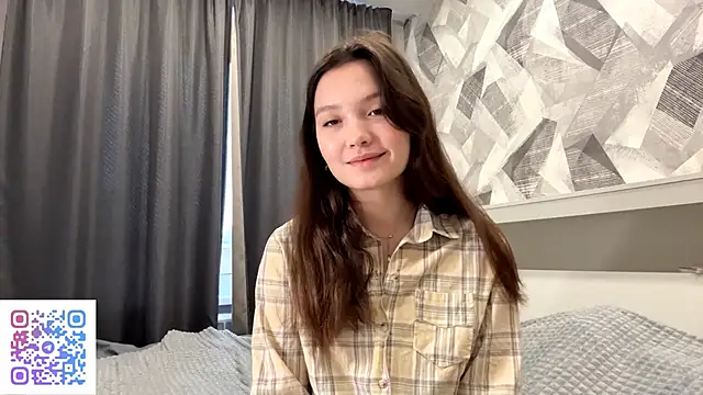 KiraVelvet online show from November 9, 2025, 9:24 am