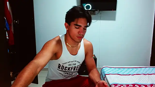 Snapshot of babysebasxxx chatting on October 21, 2025, 3:17 am babysebasxxx online show from October 21, 2025, 3:17 am