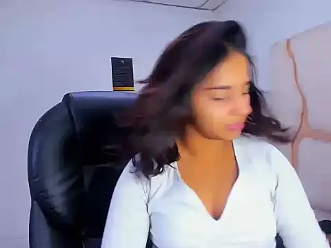 Snapshot of ScarletDoll chatting on November 27, 2025, 4:02 am ScarletDoll online show from November 27, 2025, 4:02 am