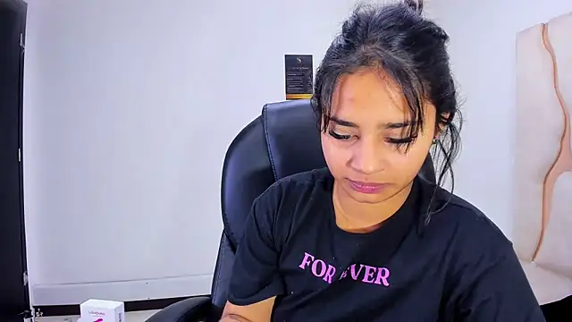 Snapshot of ScarletDoll chatting on November 22, 2025, 4:11 am ScarletDoll online show from November 22, 2025, 4:11 am