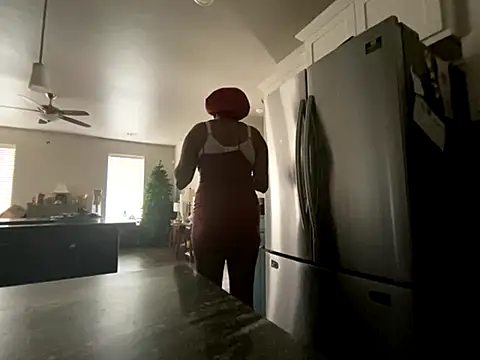 princesslivv online show from September 21, 2025, 7:41 pm