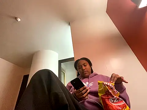 princesslivv online show from November 5, 2025, 12:47 am