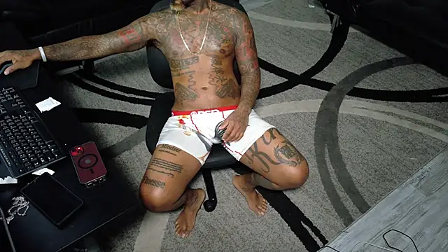 SLANGONDEMHOES online show from September 24, 2025, 11:39 am