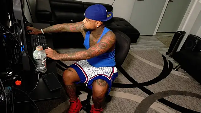 SLANGONDEMHOES online show from February 25, 2026, 1:00 pm