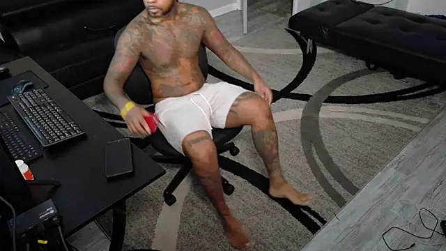 SLANGONDEMHOES online show from September 16, 2025, 12:28 pm