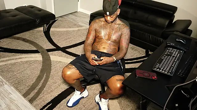 SLANGONDEMHOES online show from October 1, 2025, 5:39 pm