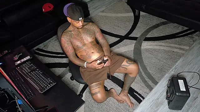 SLANGONDEMHOES online show from September 9, 2025, 11:47 pm