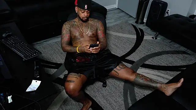 SLANGONDEMHOES online show from February 4, 2026, 1:28 pm