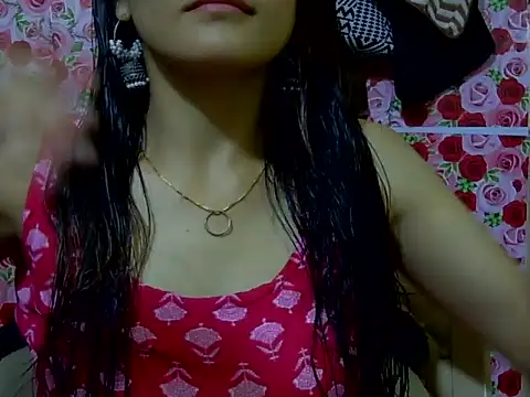 Snapshot of Amira90 chatting on September 19, 2025, 7:23 am Amira90 online show from September 19, 2025, 7:23 am