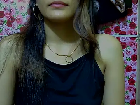 Snapshot of Amira90 chatting on September 17, 2025, 2:08 pm Amira90 online show from September 17, 2025, 2:08 pm