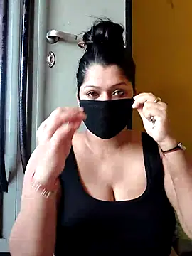 Snapshot of Hottie_couple69 chatting on September 28, 2025, 7:15 am Hottie couple69 online show from September 28, 2025, 7:15 am