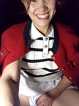 Snapshot of Fienjr chatting on November 3, 2025, 2:31 pm Fienjr online show from November 3, 2025, 2:31 pm