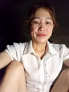 Snapshot of Fienjr chatting on October 5, 2025, 8:54 pm Fienjr online show from October 5, 2025, 8:54 pm