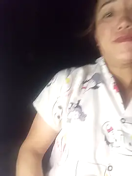 Snapshot of Fienjr chatting on November 8, 2025, 7:28 pm Fienjr online show from November 8, 2025, 7:28 pm