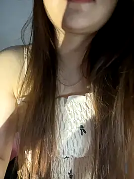 Snapshot of Hinne07 chatting on September 24, 2025, 3:40 pm Hinne07 online show from September 24, 2025, 3:40 pm