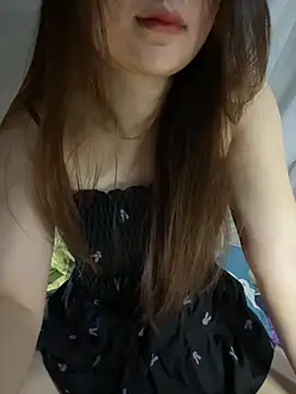 Snapshot of Hinne07 chatting on September 15, 2025, 11:38 pm Hinne07 online show from September 15, 2025, 11:38 pm