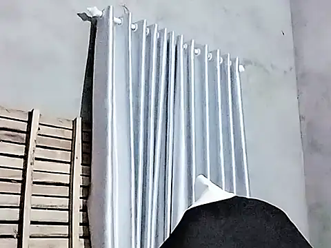 Siglemom sexy online show from November 29, 2025, 7:36 pm