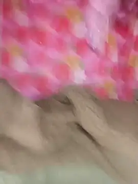 Snapshot of rubi_bae chatting on April 2, 2026, 2:52 am rubi bae online show from April 2, 2026, 2:52 am