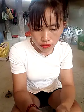 Snapshot of rubi_bae chatting on April 8, 2026, 3:19 am rubi bae online show from April 8, 2026, 3:19 am