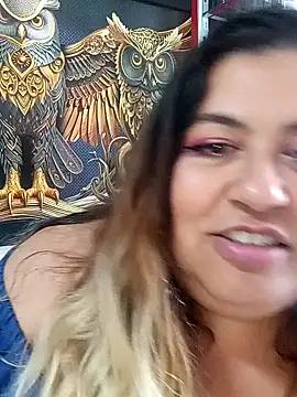 Snapshot of curvy_diva_ chatting on September 9, 2025, 1:42 pm curvy diva online show from September 9, 2025, 1:42 pm