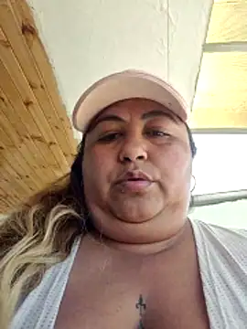 Snapshot of curvy_diva_ chatting on February 5, 2026, 2:46 pm curvy diva online show from February 5, 2026, 2:46 pm