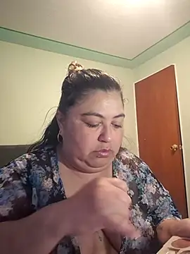 Snapshot of curvy_diva_ chatting on February 24, 2026, 11:33 am curvy diva online show from February 24, 2026, 11:33 am