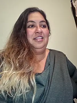 Snapshot of curvy_diva_ chatting on February 8, 2026, 2:42 am curvy diva online show from February 8, 2026, 2:42 am